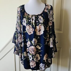 PerSeption Concept Navy Floral Blouse